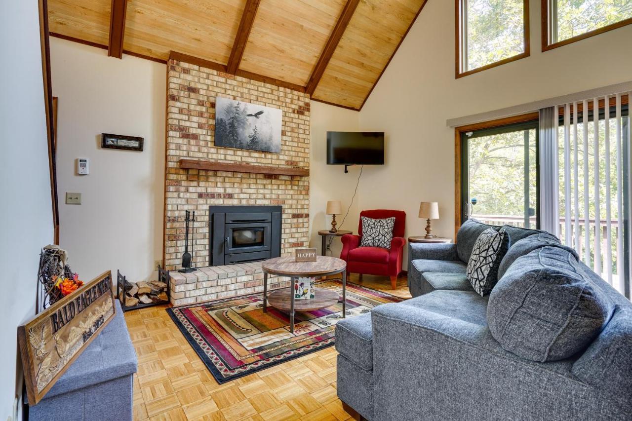 Howard Cabin Rental About 3 Mi To Apple Valley Lake! Mount Vernon エクステリア 写真