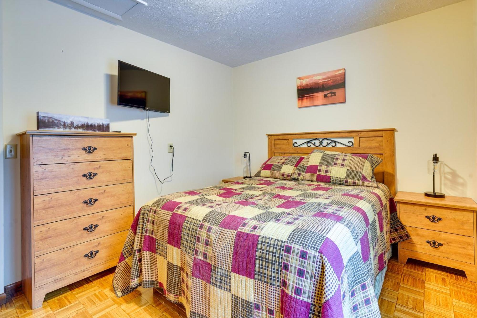 Howard Cabin Rental About 3 Mi To Apple Valley Lake! Mount Vernon エクステリア 写真