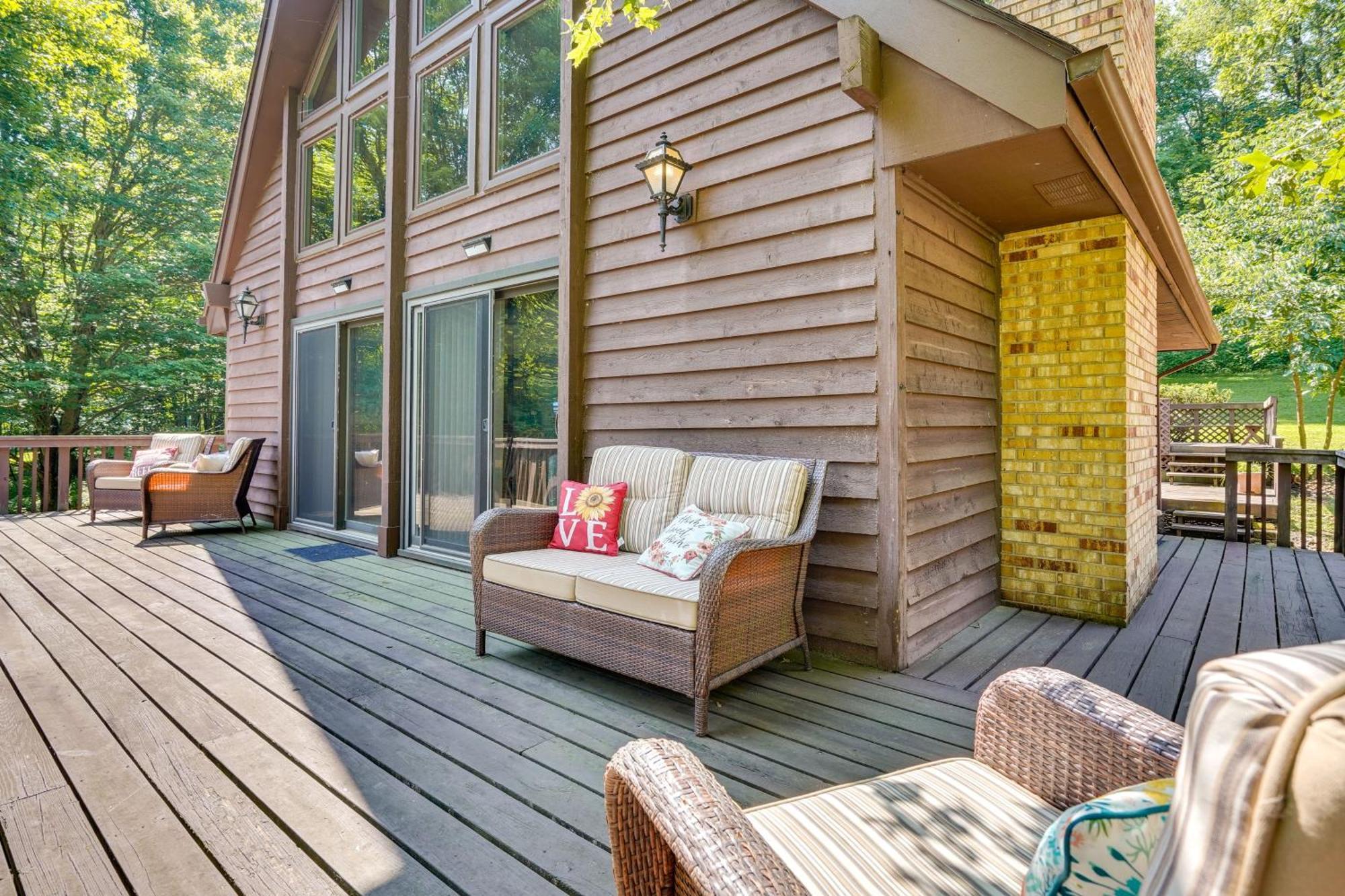 Howard Cabin Rental About 3 Mi To Apple Valley Lake! Mount Vernon エクステリア 写真